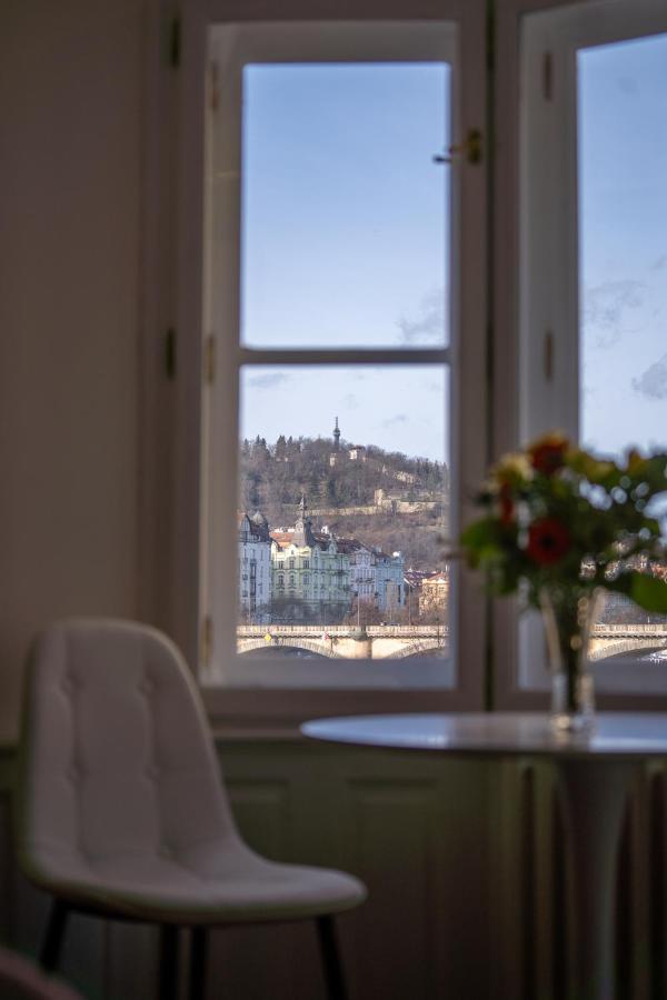 Exclusive Apartment With A View Of Prague Castle And Vltava River Экстерьер фото
