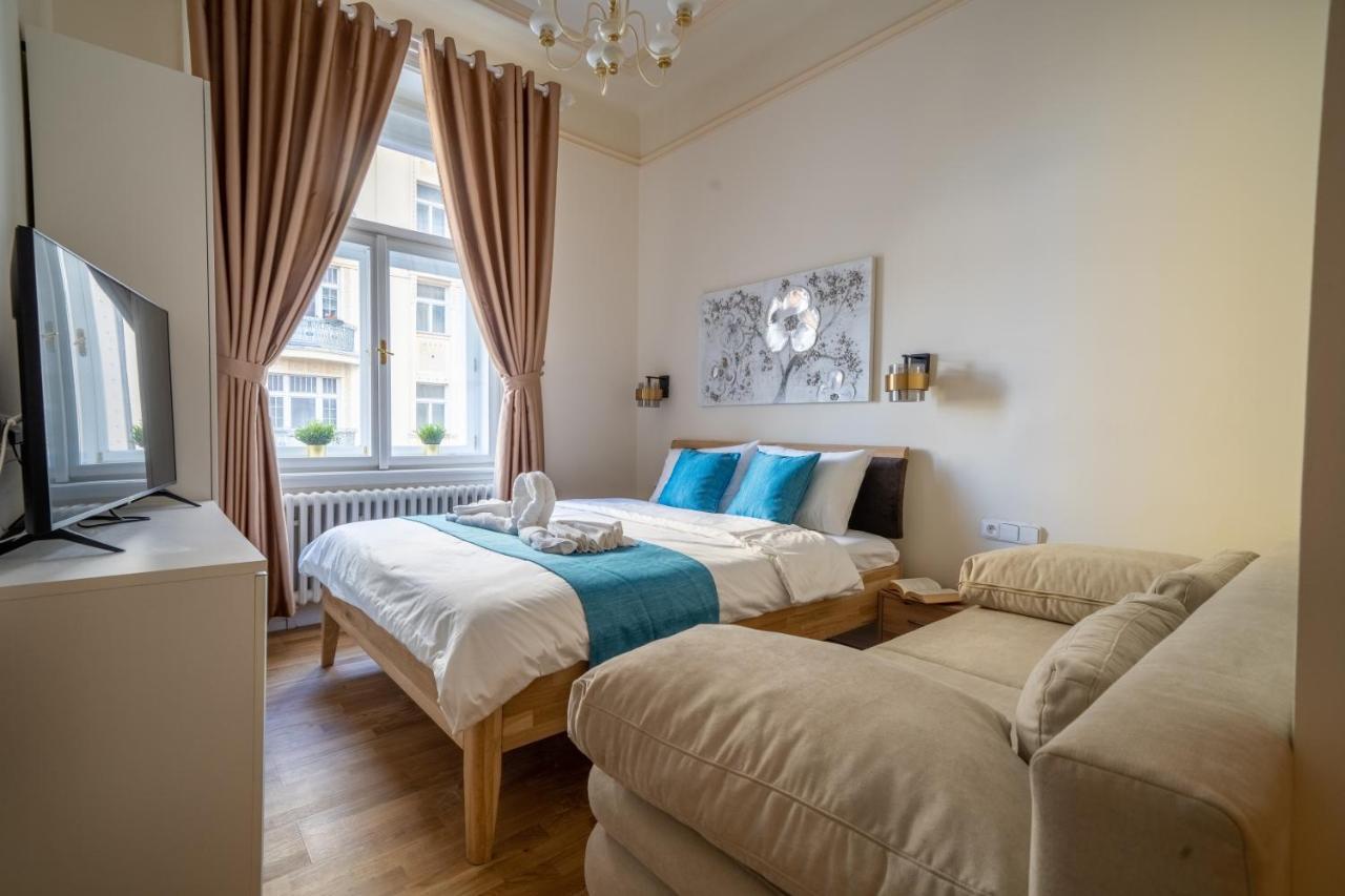Exclusive Apartment With A View Of Prague Castle And Vltava River Экстерьер фото